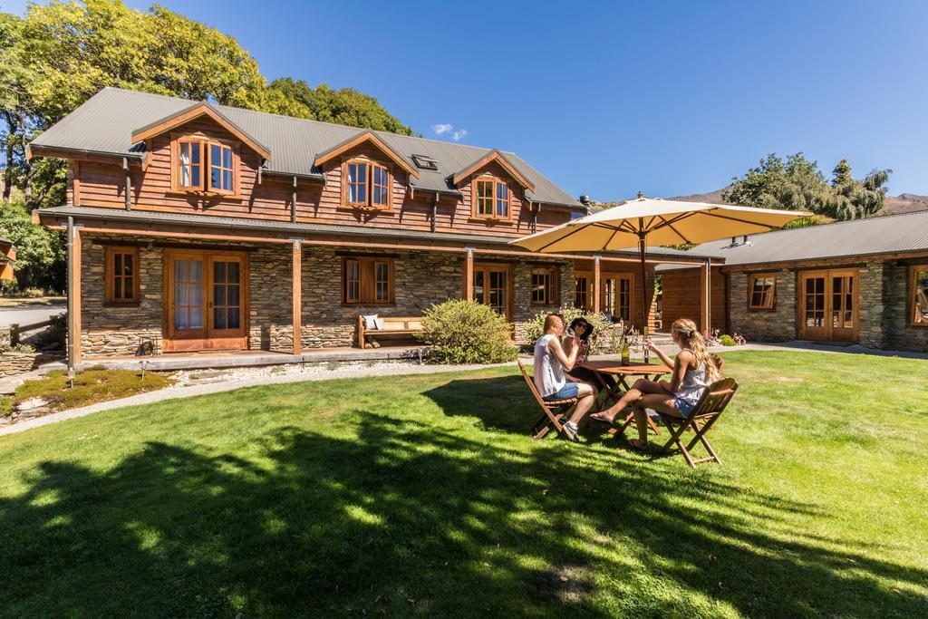 Wanaka Homestead Lodge & Cottages Zewnętrze zdjęcie
